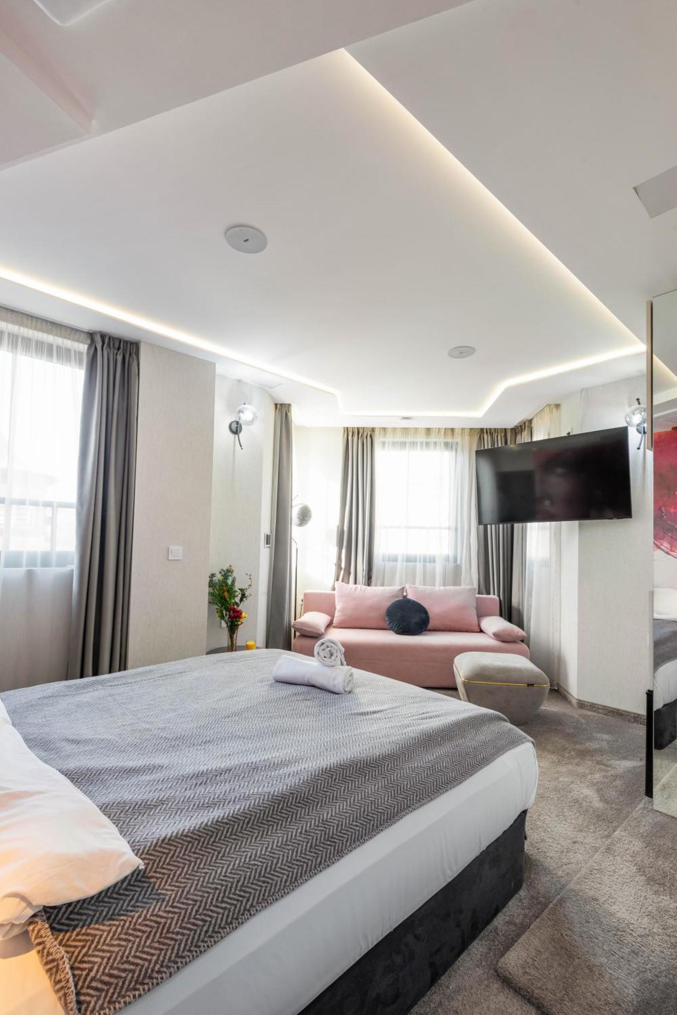 Aurora Hills Hotel Plovdiv Luaran gambar