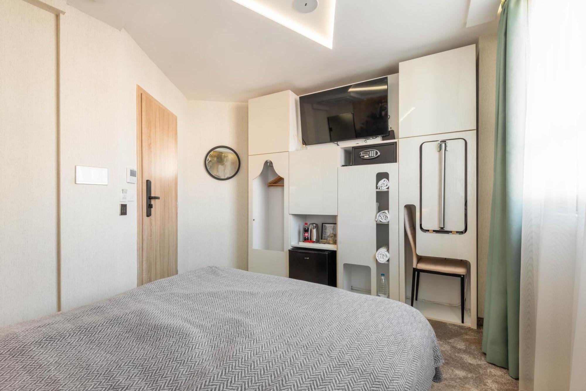 Aurora Hills Hotel Plovdiv Luaran gambar