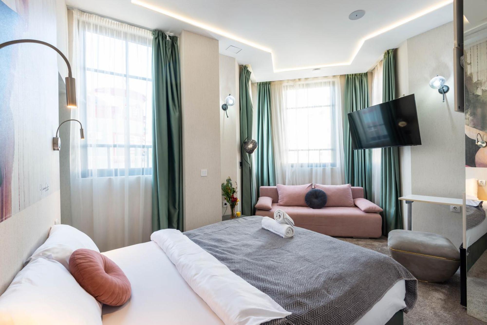Aurora Hills Hotel Plovdiv Luaran gambar