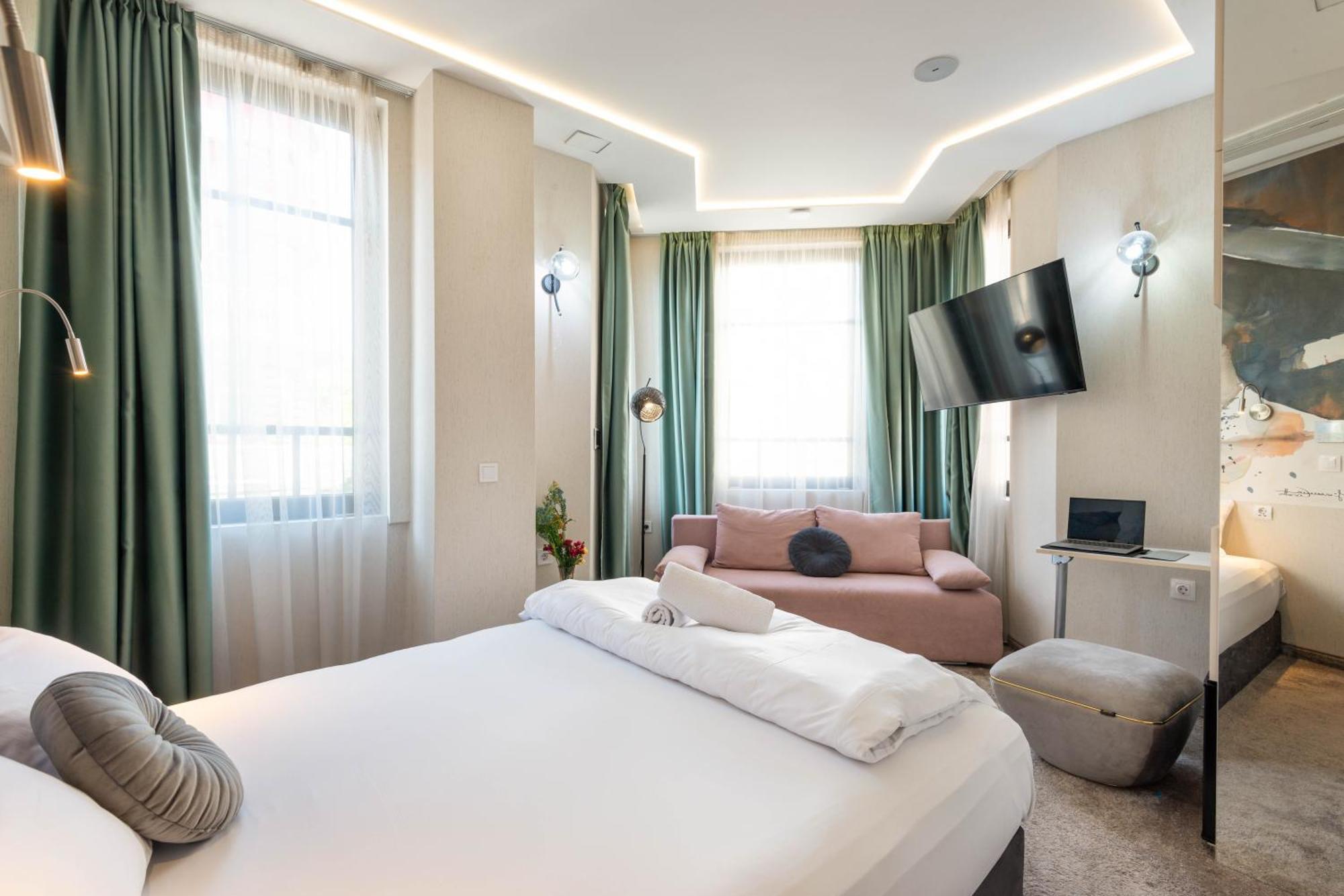 Aurora Hills Hotel Plovdiv Luaran gambar